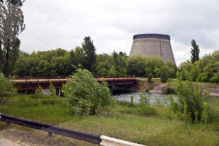 photo de Tchernobyl illustrant le poème de Melissa Fuentes pour la 3e scène du chat noir @ Sven Teschke